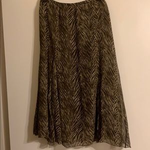 Brown silk skirt with tan pattern